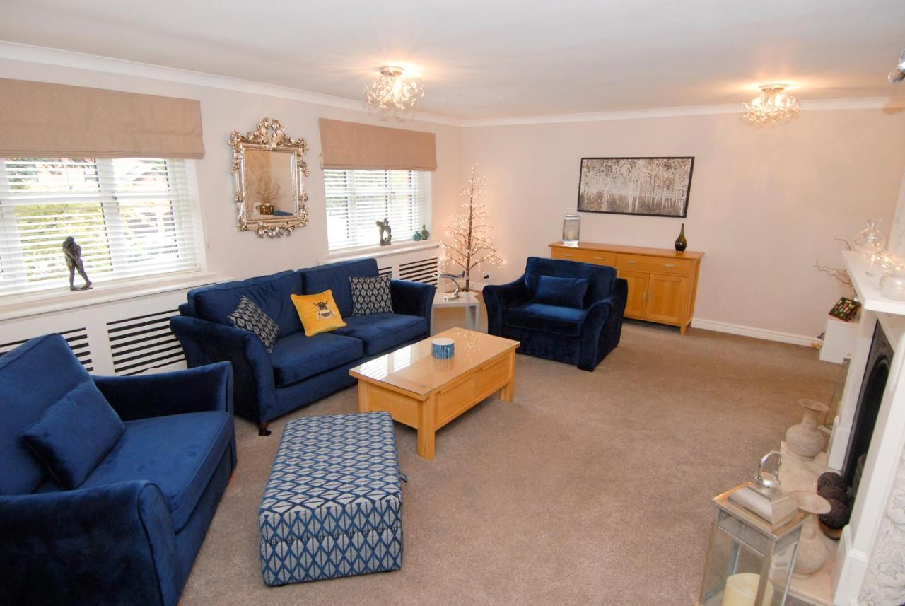 Wilmslow Airbnb ภายนอก รูปภาพ