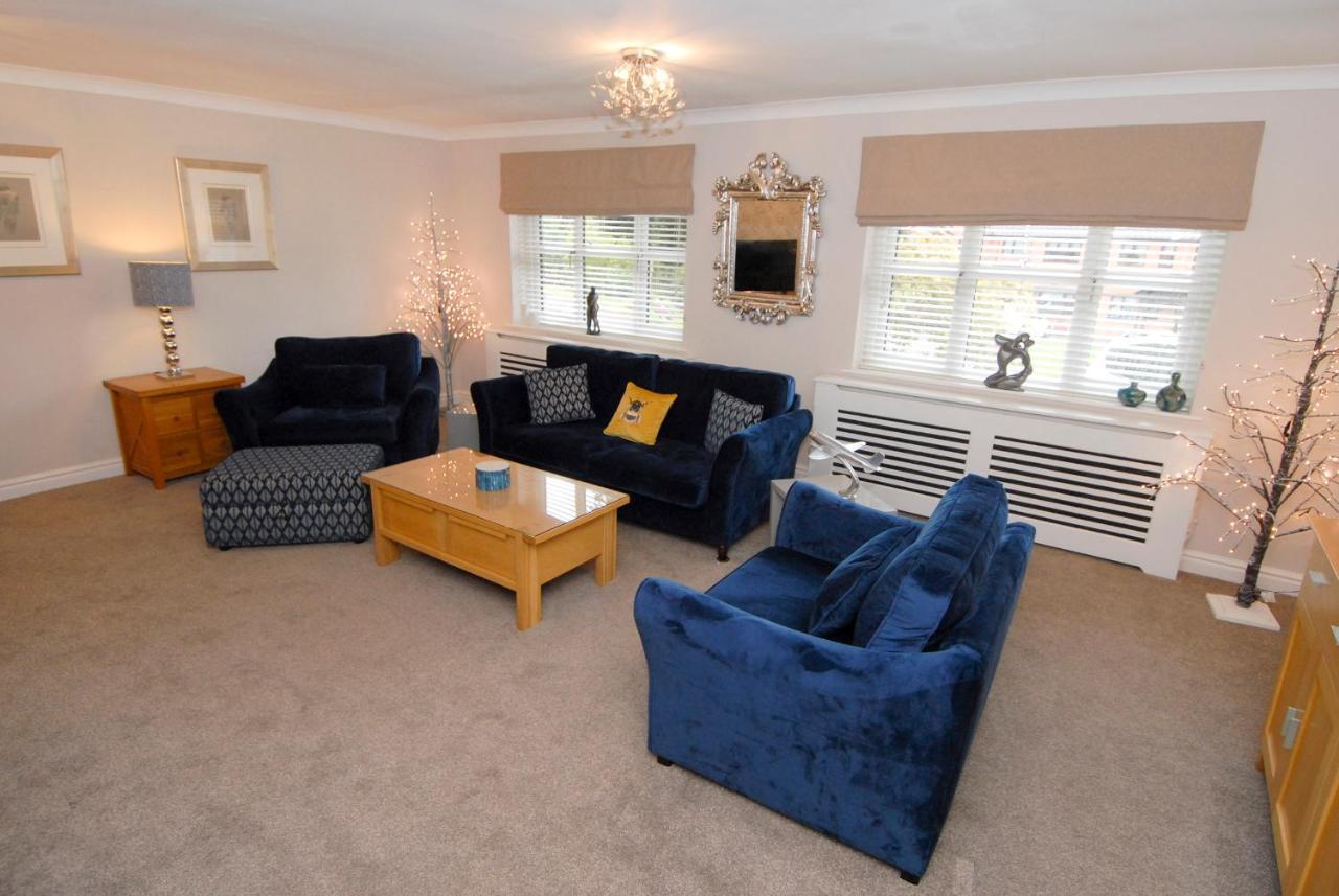 Wilmslow Airbnb ภายนอก รูปภาพ